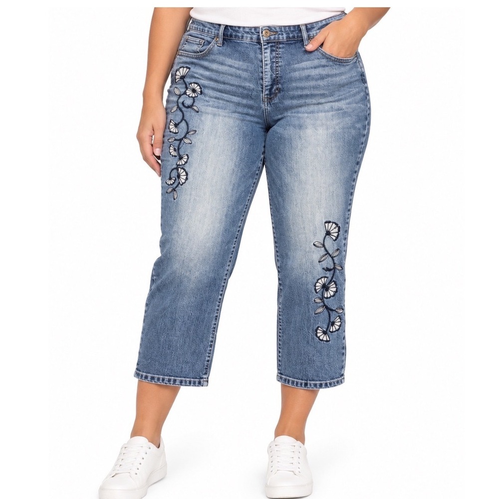 Faded Glory Embroidered Cropped Jeans Women 22W Blue Floral Denim Boho Casual